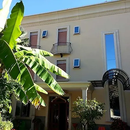 فندق Belsito Wellness & فيوجّي