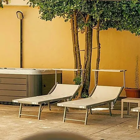 فندق Belsito Wellness & فيوجّي